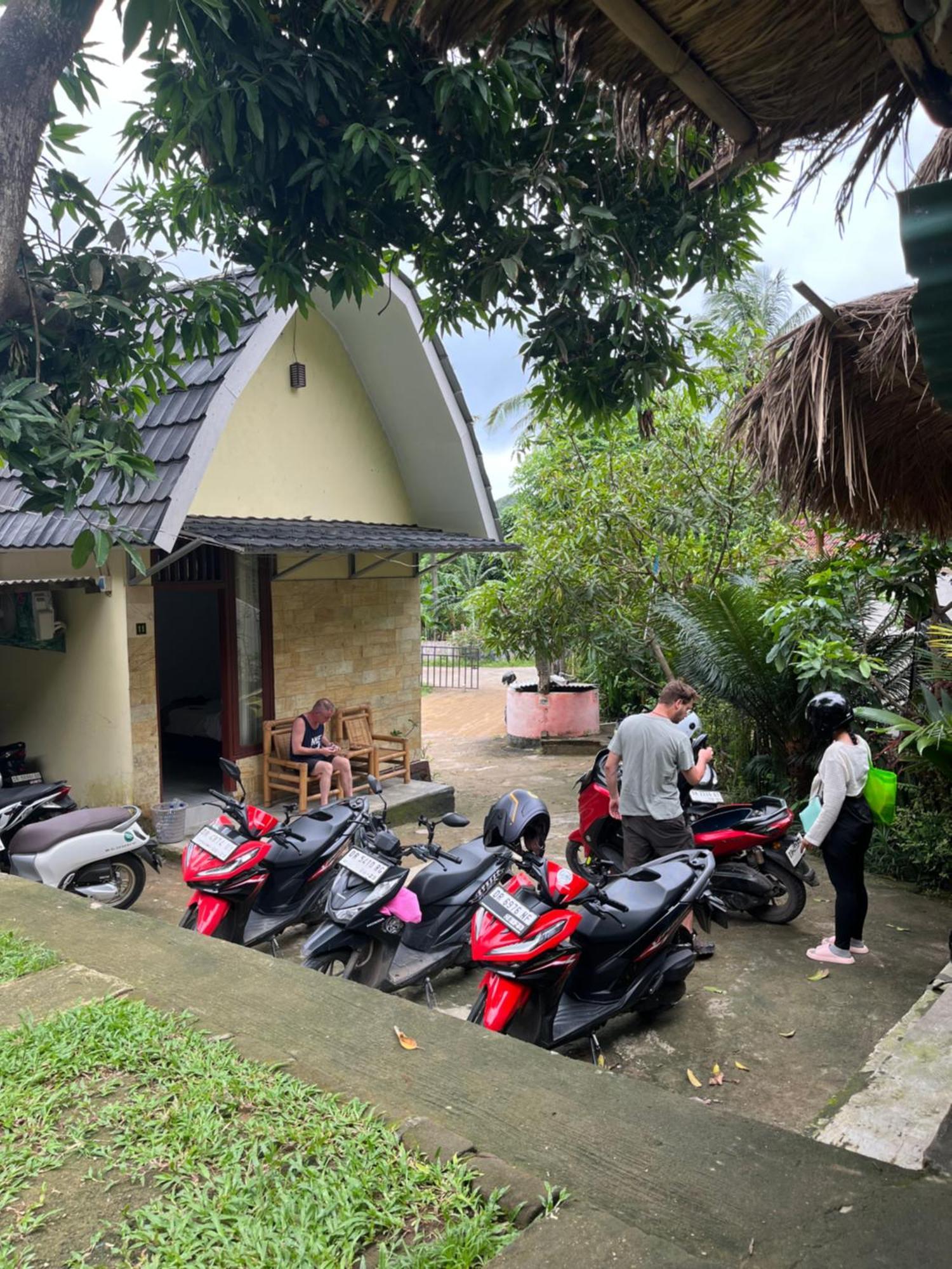 Roy Homestay Kuta Kuta  Eksteriør bilde